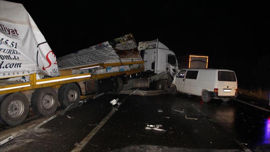 Görevi esnasında kamyonetin çarptığı jandarma astsubay kıdemli çavuş şehit oldu