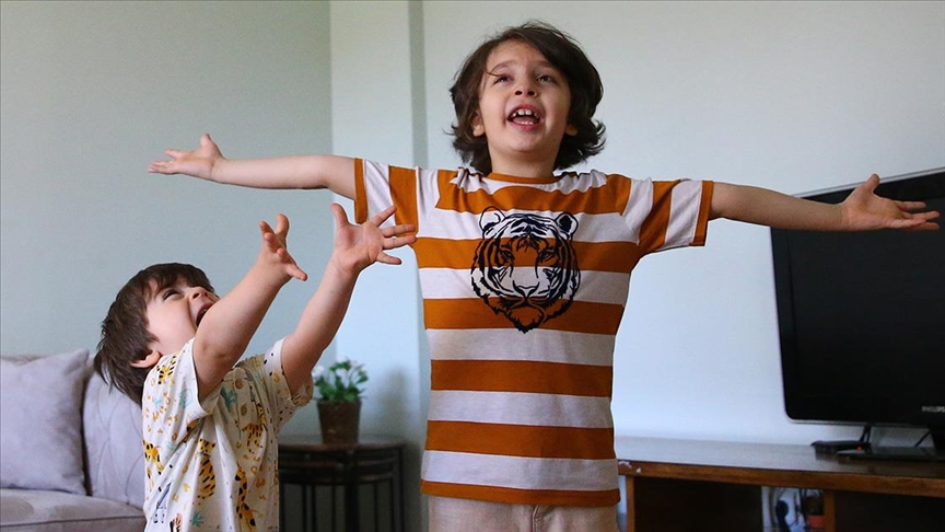 Türkiye’de birçok çocuk ev kazası nedeniyle hastanelere başvuruyor