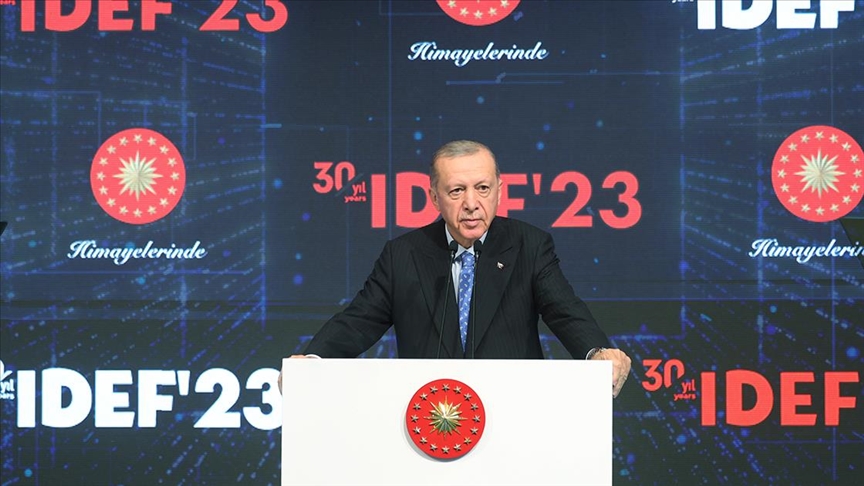 Cumhurbaşkanı Erdoğan: Savunma sanayisinde çığır açan yeni ürünlerle tüm dünyanın huzuruna çıkacağız