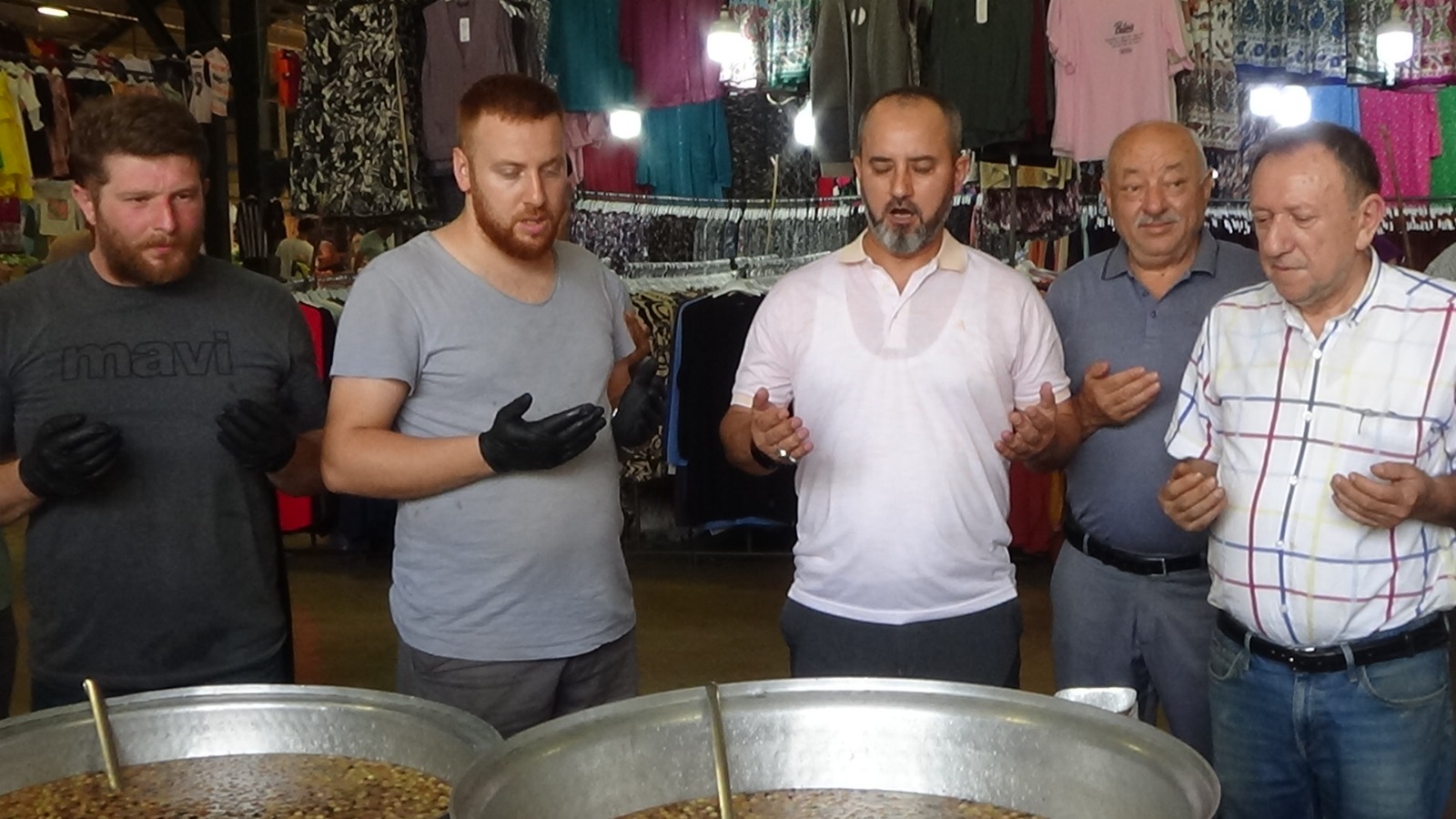 Pazarcılar Odası’ndan aşure ikramı