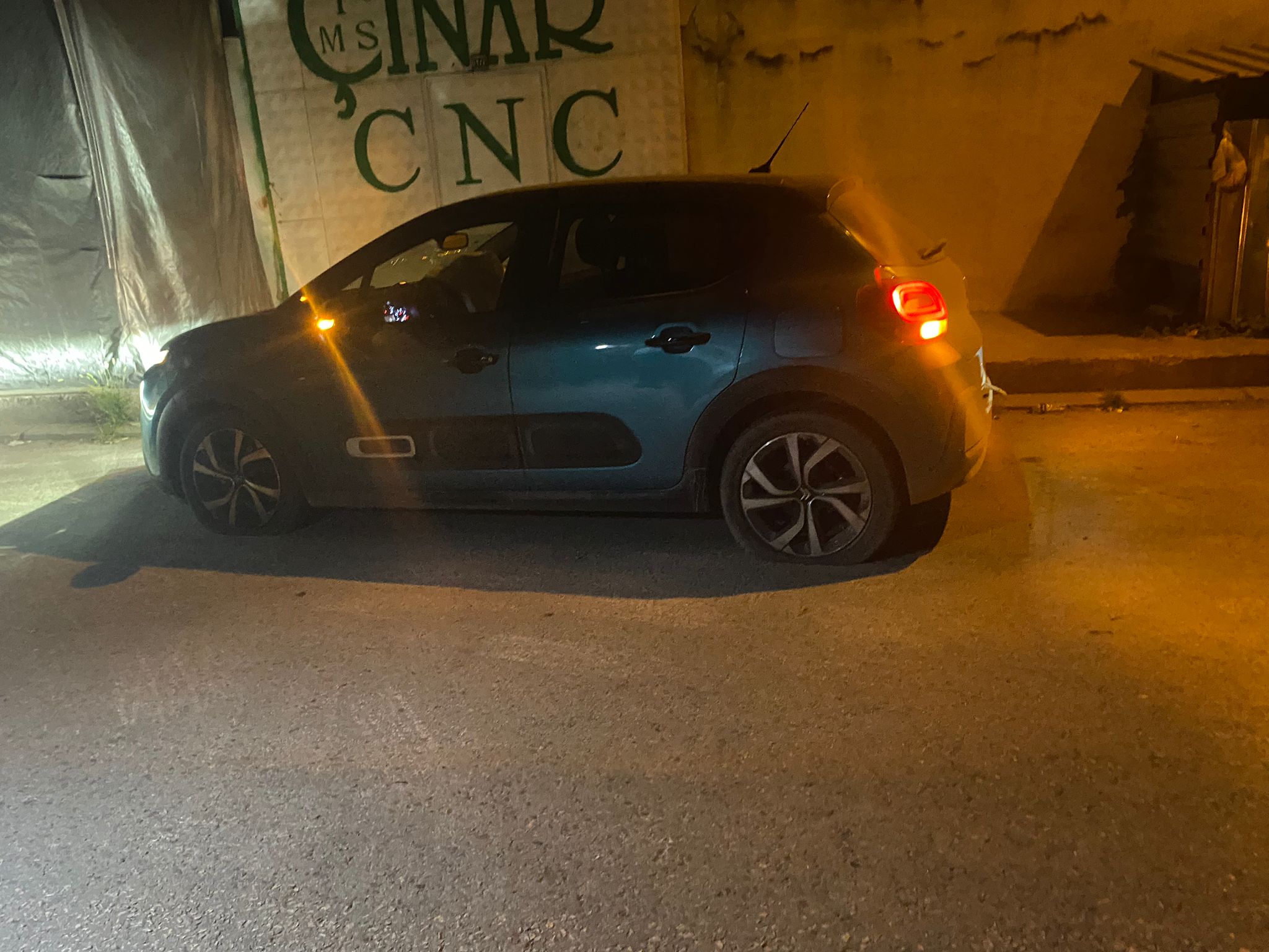 İnegöl’de çalıntı araç ile polisten kaçan şahıs yakalandı