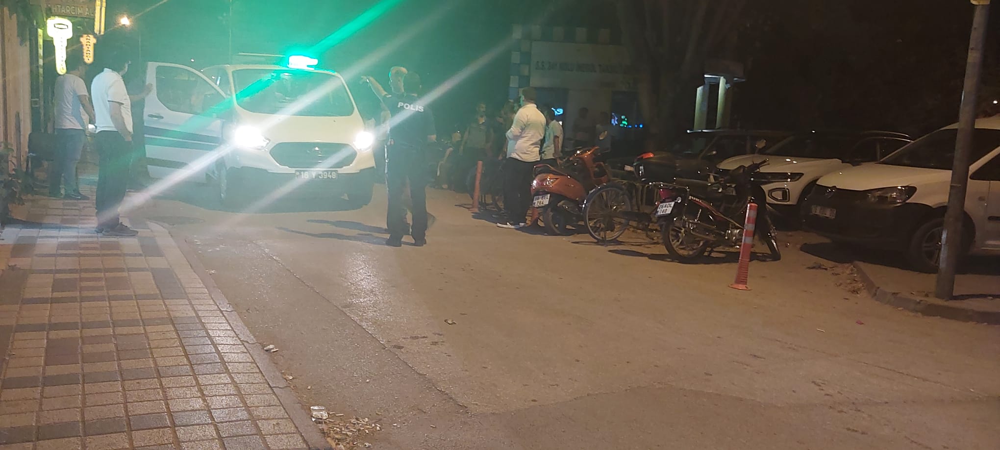 Evinde ölü bulundu