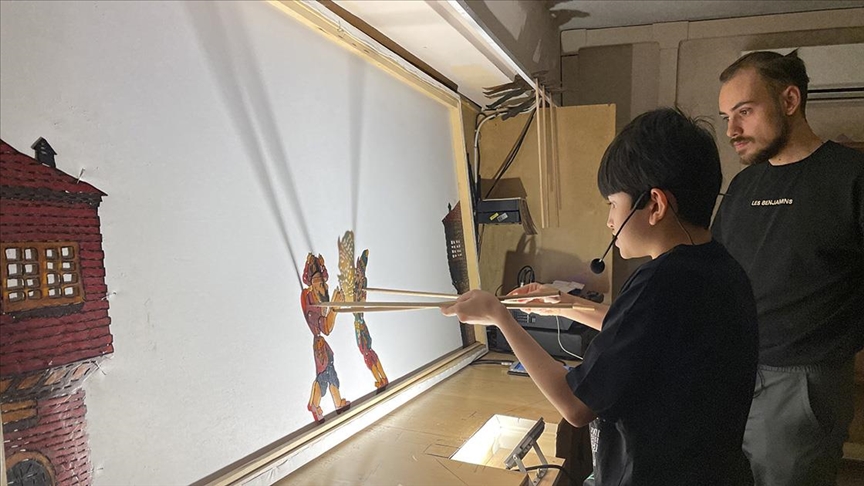 Bursa’daki Karagöz Müzesi, “hayali” olmak isteyen çocuklara kapılarını açtı