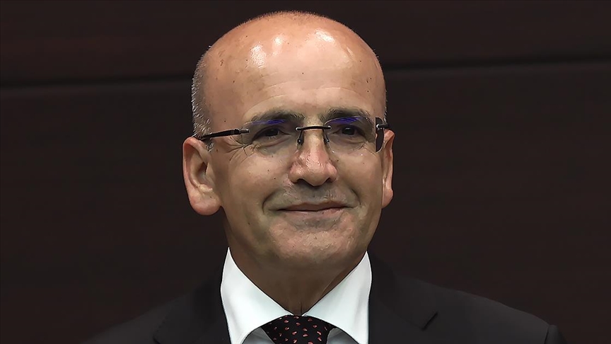 Bakan Şimşek: Para politikasının olumlu etkisiyle 2024 ortasından itibaren yıllık enflasyon düşmeye başlayacak