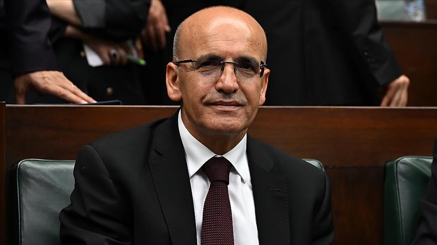 Bakan Şimşek: Üniversite öğrencilerine vergisiz bilgisayar ve telefon sağlanmasına ilişkin çalışmalar sürüyor