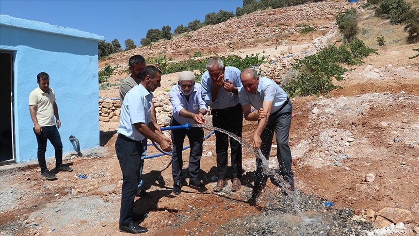 “Susuz köy”ün kaderi 18. sondaj çalışmasında bulunan suyla değişti