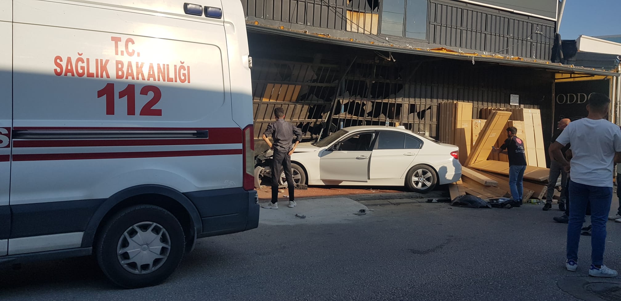 Kontrolden çıkıp işletmeye daldı