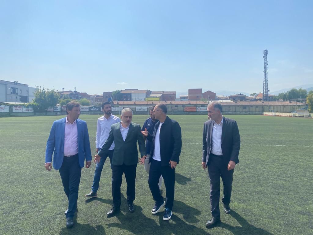 İnegöl’deki bazı futbol sahalarının zemini yenilenecek