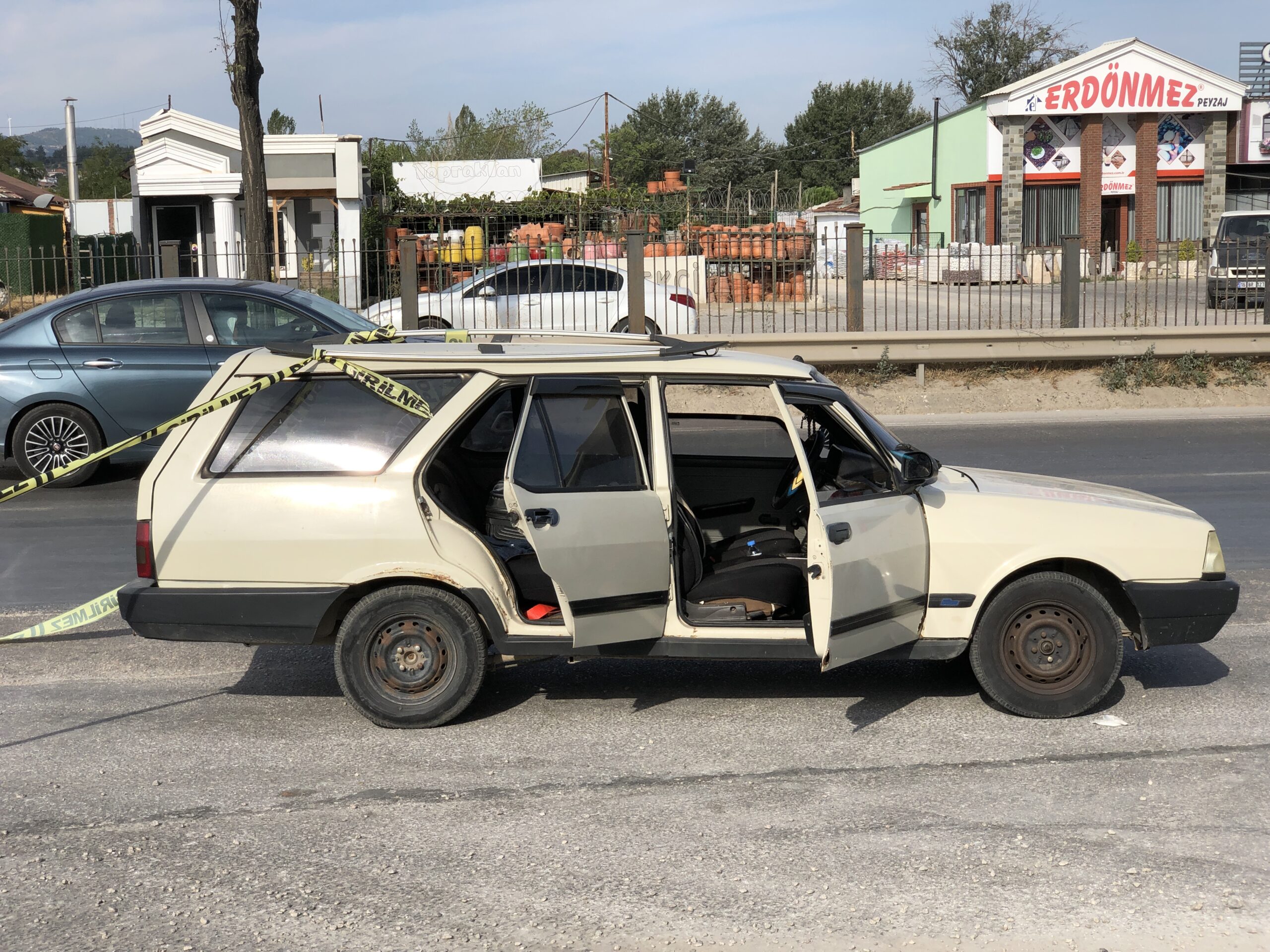 Yol kenarında tartıştığı eşinin bıçakladığı kadın hayatını kaybetti