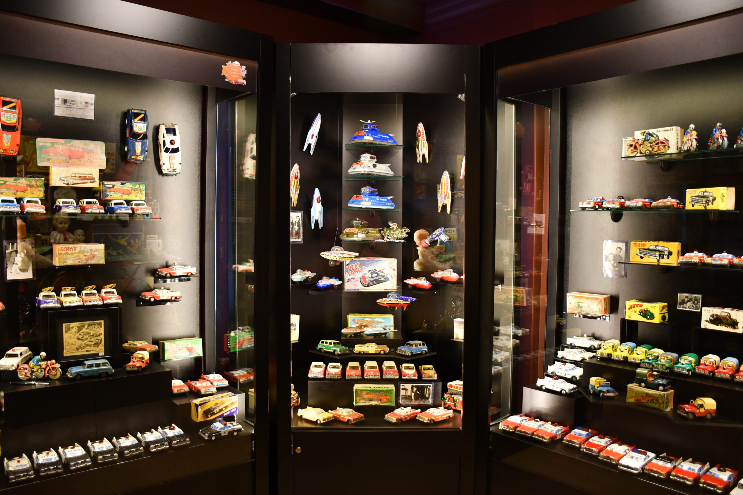 Bursa’da yaşayan yazılımcı çift, oyuncak müzesi kurdu