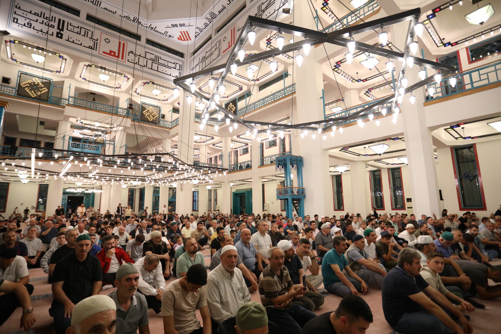 İnegöl’de Mevlid Kandili dualarla kutlandı