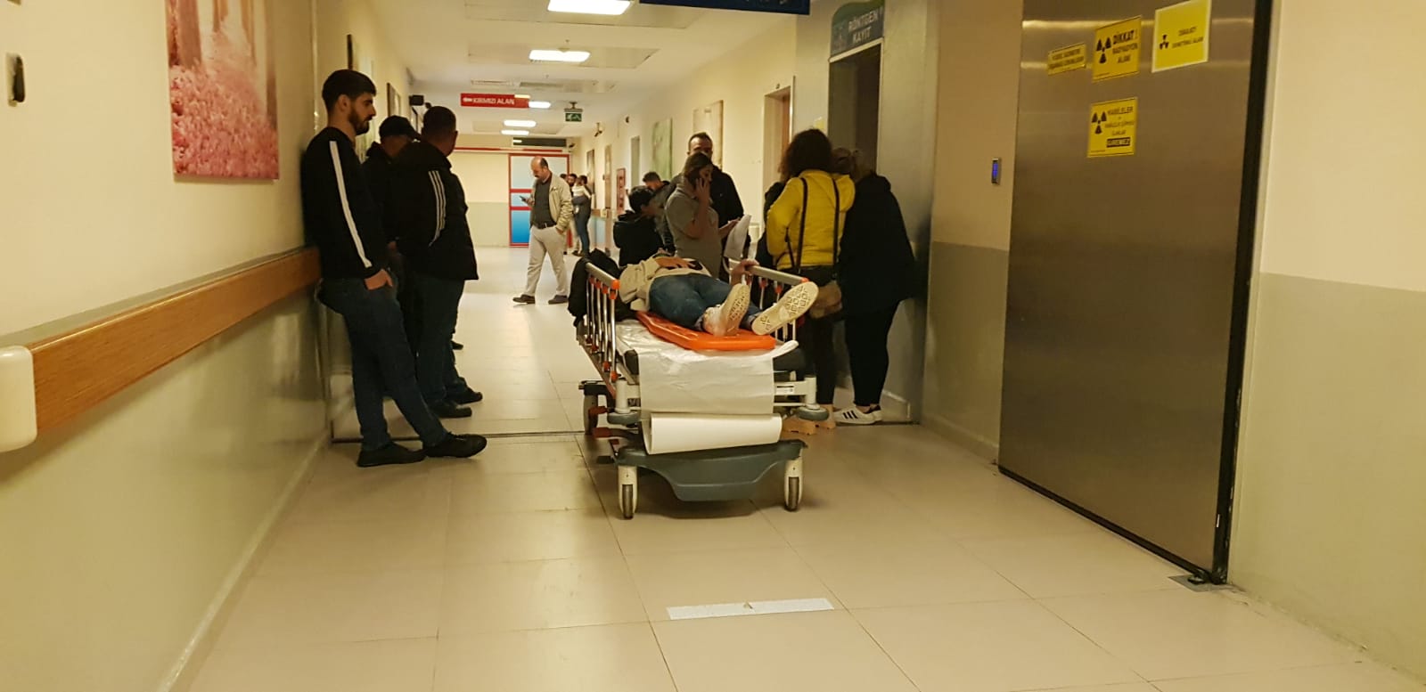 Otomobilin çarptığı yaya yaralandı