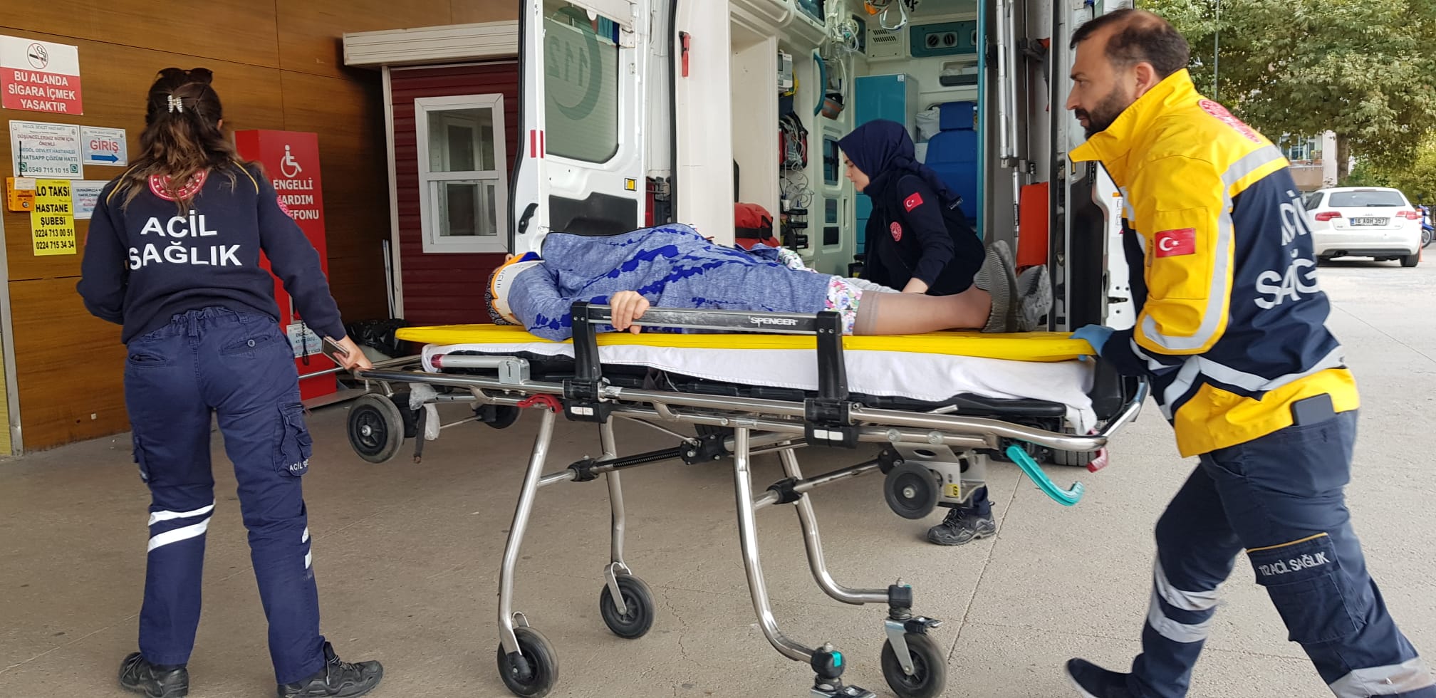 Yaşlı kadın kazada yaralandı