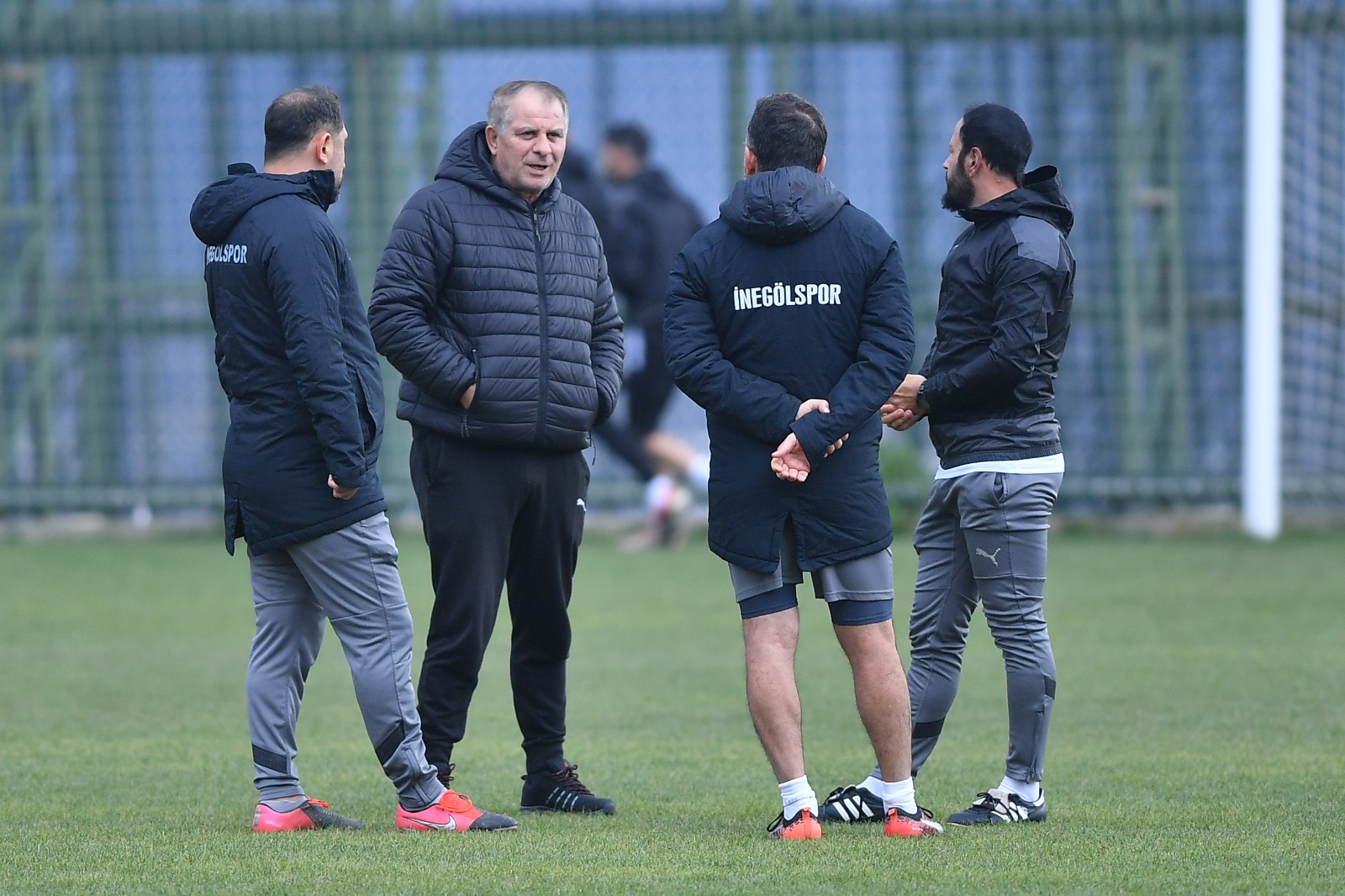 İnegölspor 6 eksikle Karaman F.K’ya hazırlanıyor