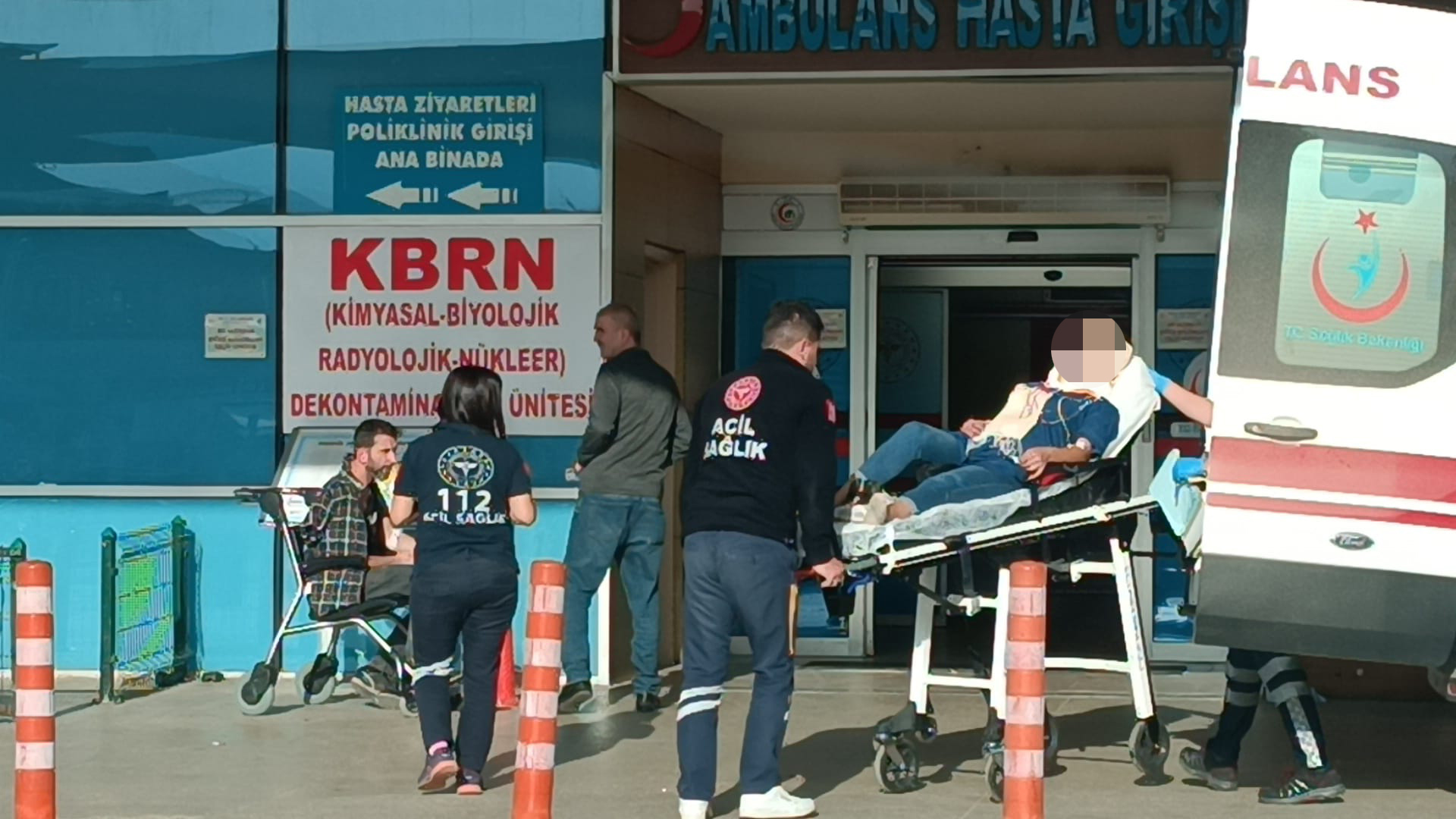 3 Kişinin ölümden döndüğü kaza kamerada