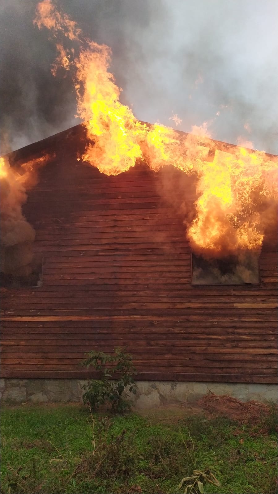 İnegöl’de korkutan çiftlik yangını