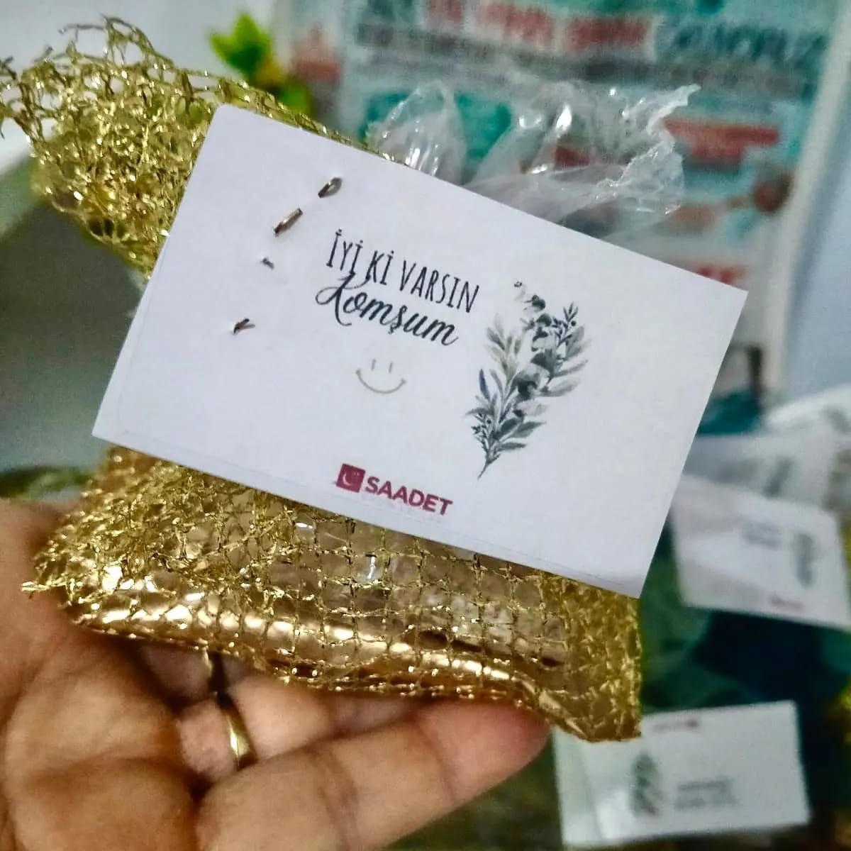 Komşular gününde ‘kahve’ dağıttılar