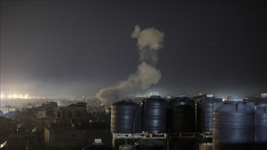 İsrail ordusu, gece boyunca Gazze’nin birçok noktasını vurmayı sürdürdü