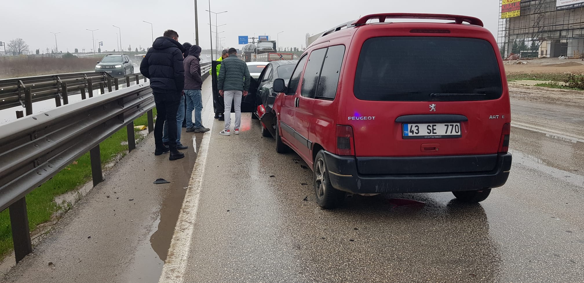 Zincirleme kazada 1 kişi yaralandı