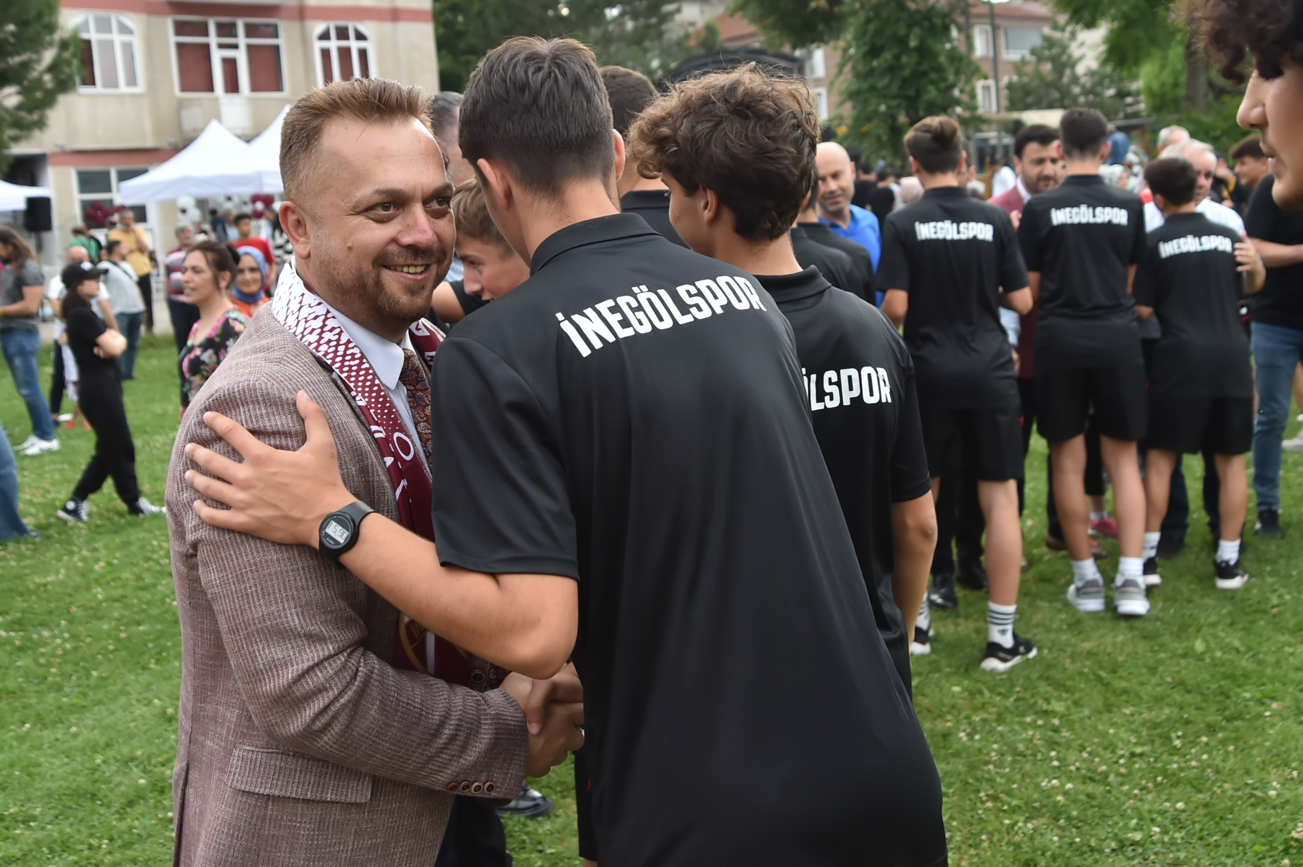 Rıdvan Kocaağa’dan İnegölspor’un gençlerine destek