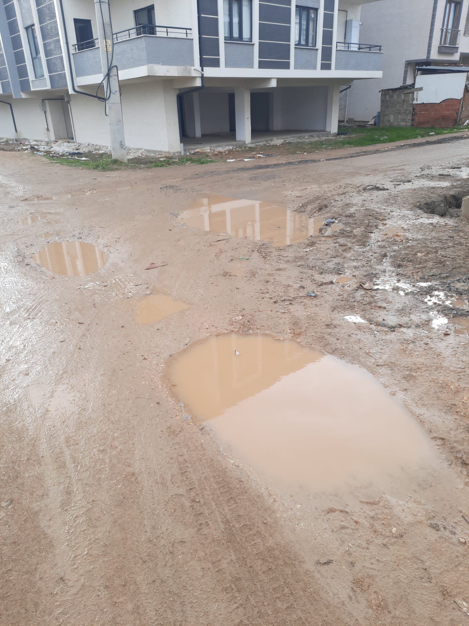 Sokak sakinleri mağduriyetlerin giderilmesini istiyor