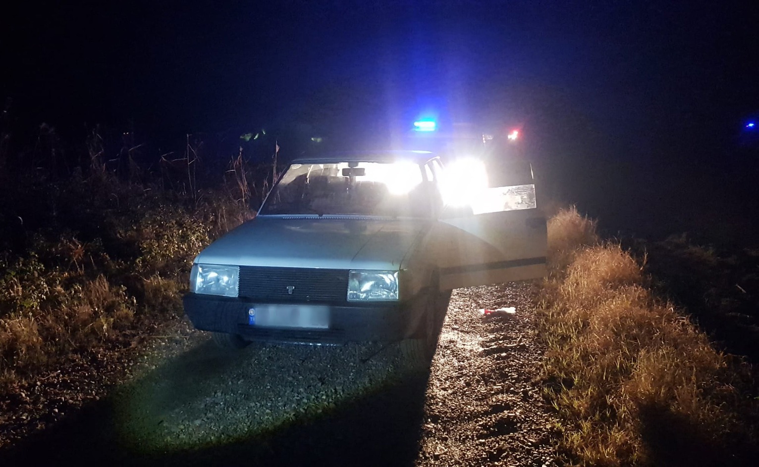 Hırsızlıktan aranan kişi çaldığı arabayla yakalandı