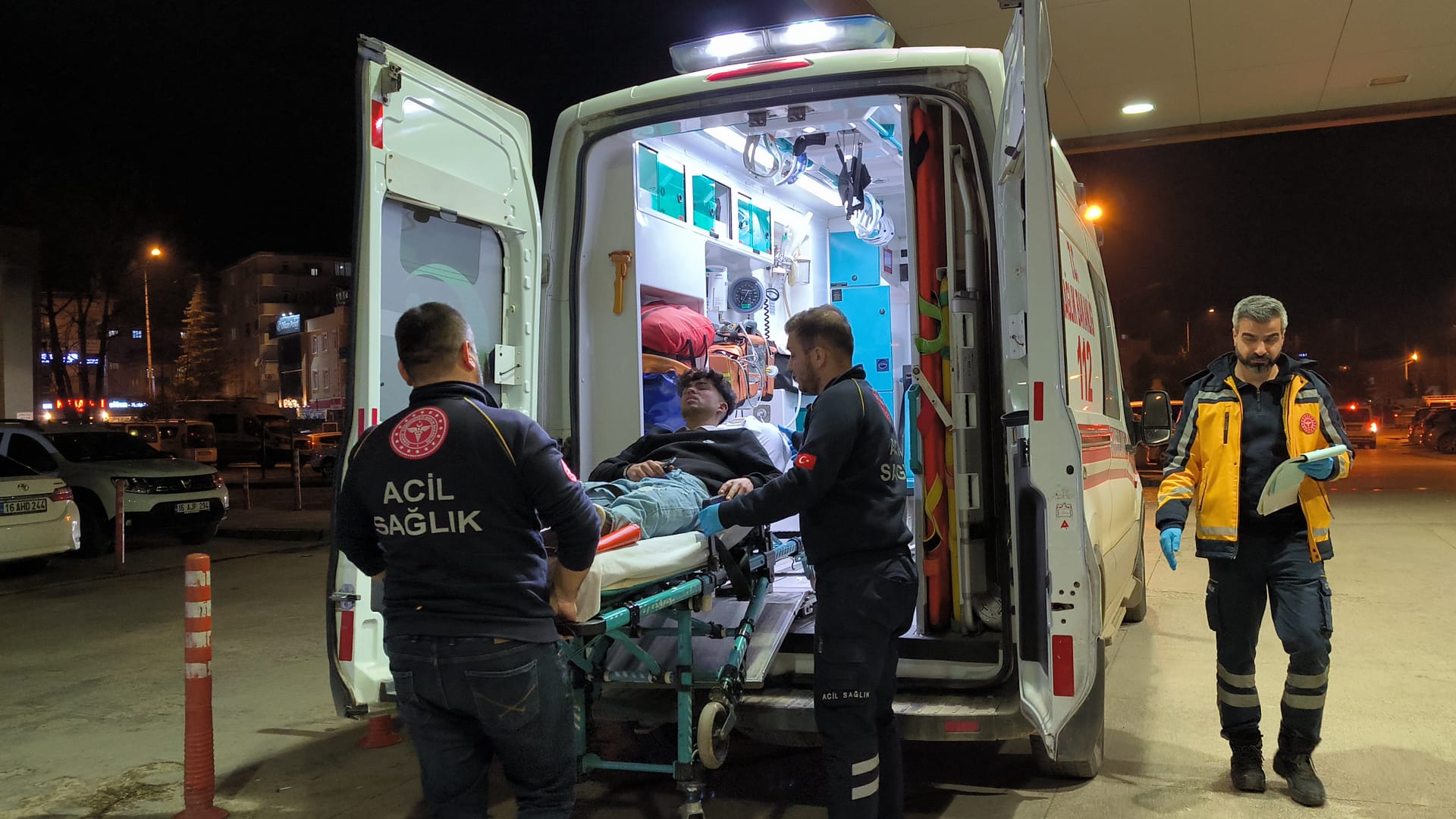 Yabancı uyruklu şahıslar arasında çıkan kavgada 1 kişi yaralandı