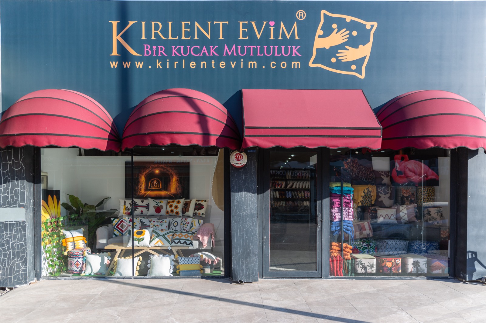 Kırlent Evim: Kumaştan Sanata Uzanan Serüven