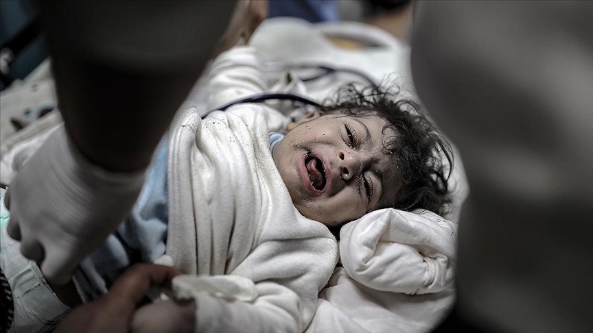 İsrail, gece boyu sürdürdüğü saldırılarla Gazze’de çok sayıda kişiyi öldürdü ve yaraladı