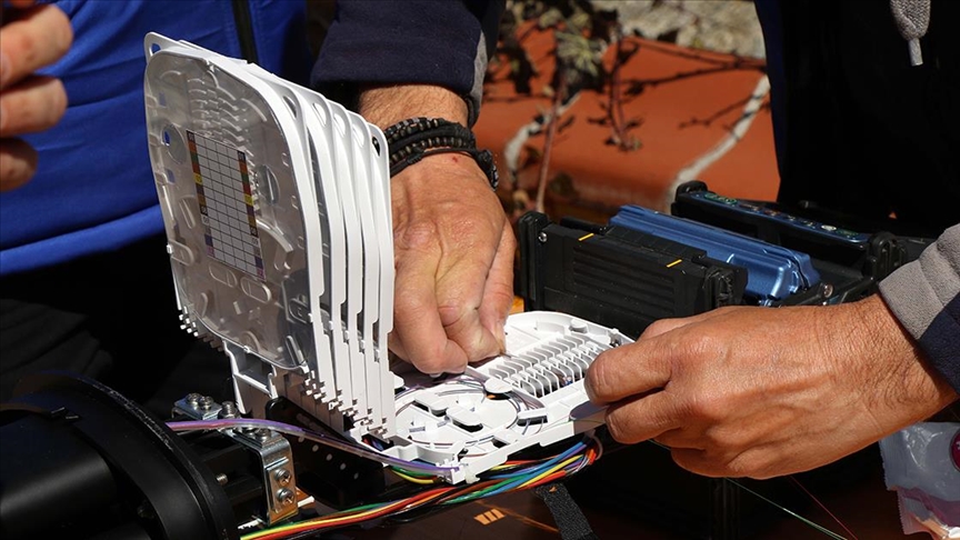 Türkiye’nin fiber altyapı uzunluğu bu yıl 600 bin kilometreye çıkarılacak