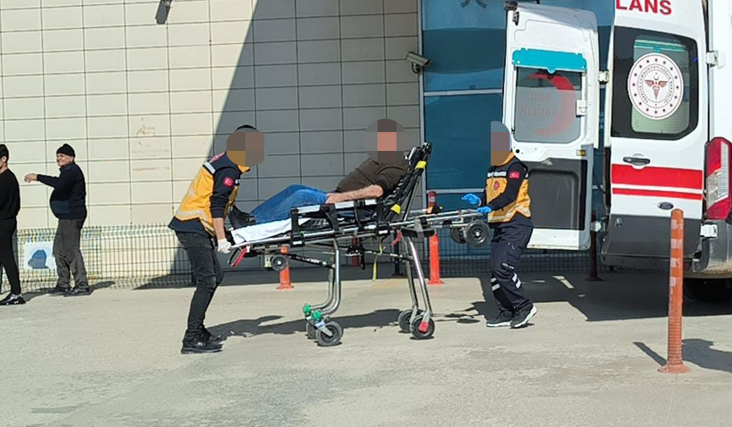 Yaşlı çift kazada yaralandı