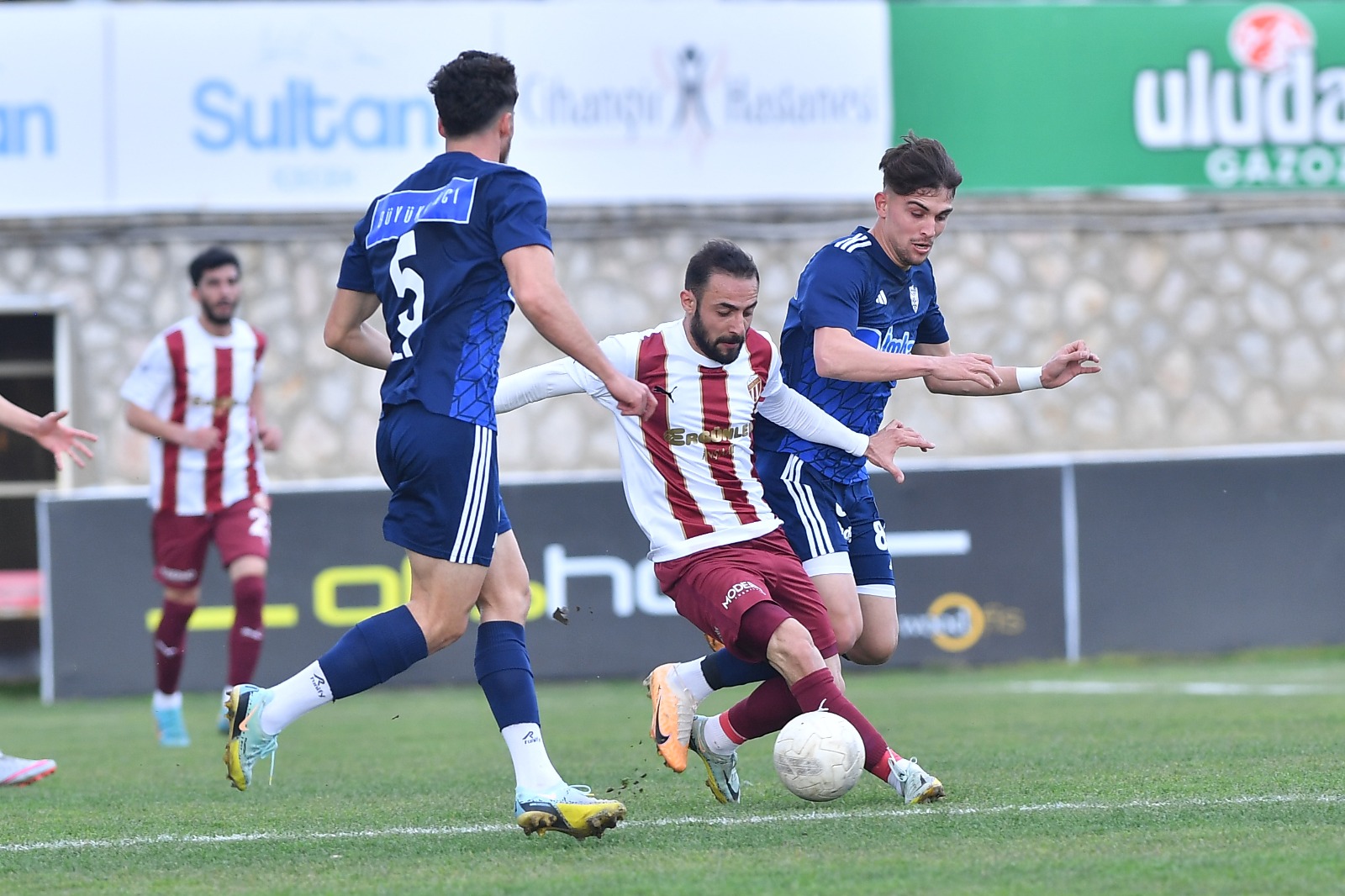 İnegölspor deplasmanda kayıp