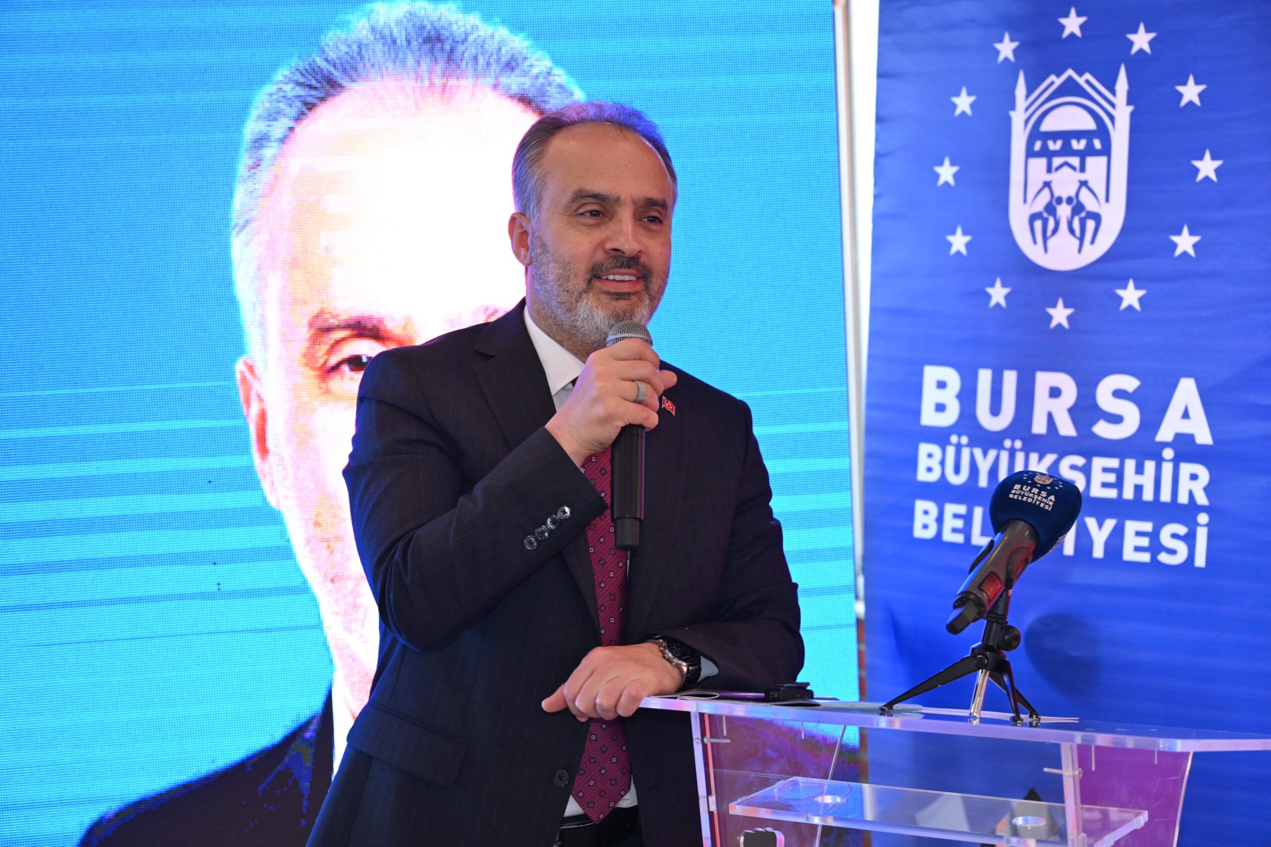 “Bugünü imar ediyor, geleceği inşa ediyoruz”