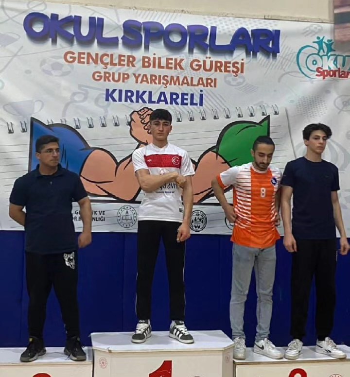 Altın madalya İnegöl’e geldi