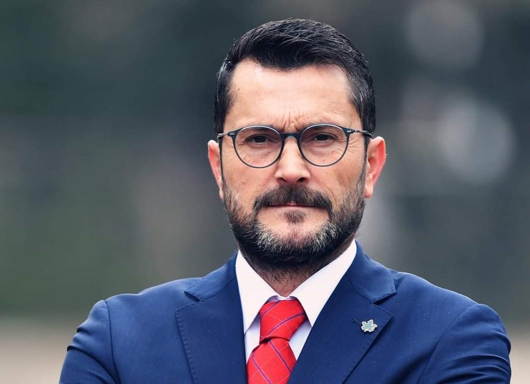 Yavuz’dan bir proje daha: İnegöl’e ay çiçeği yağ fabrikası