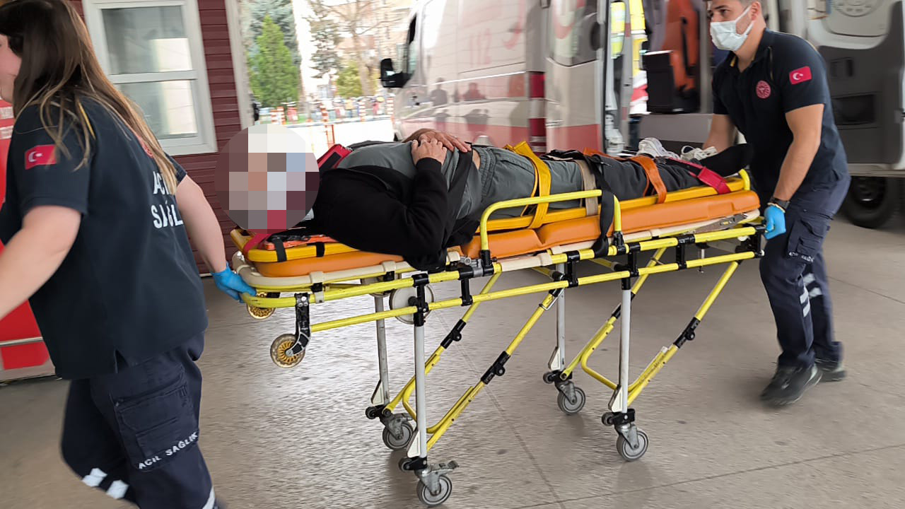 İnegöl’deki kazada 2’si çocuk 4 kişi yaralandı