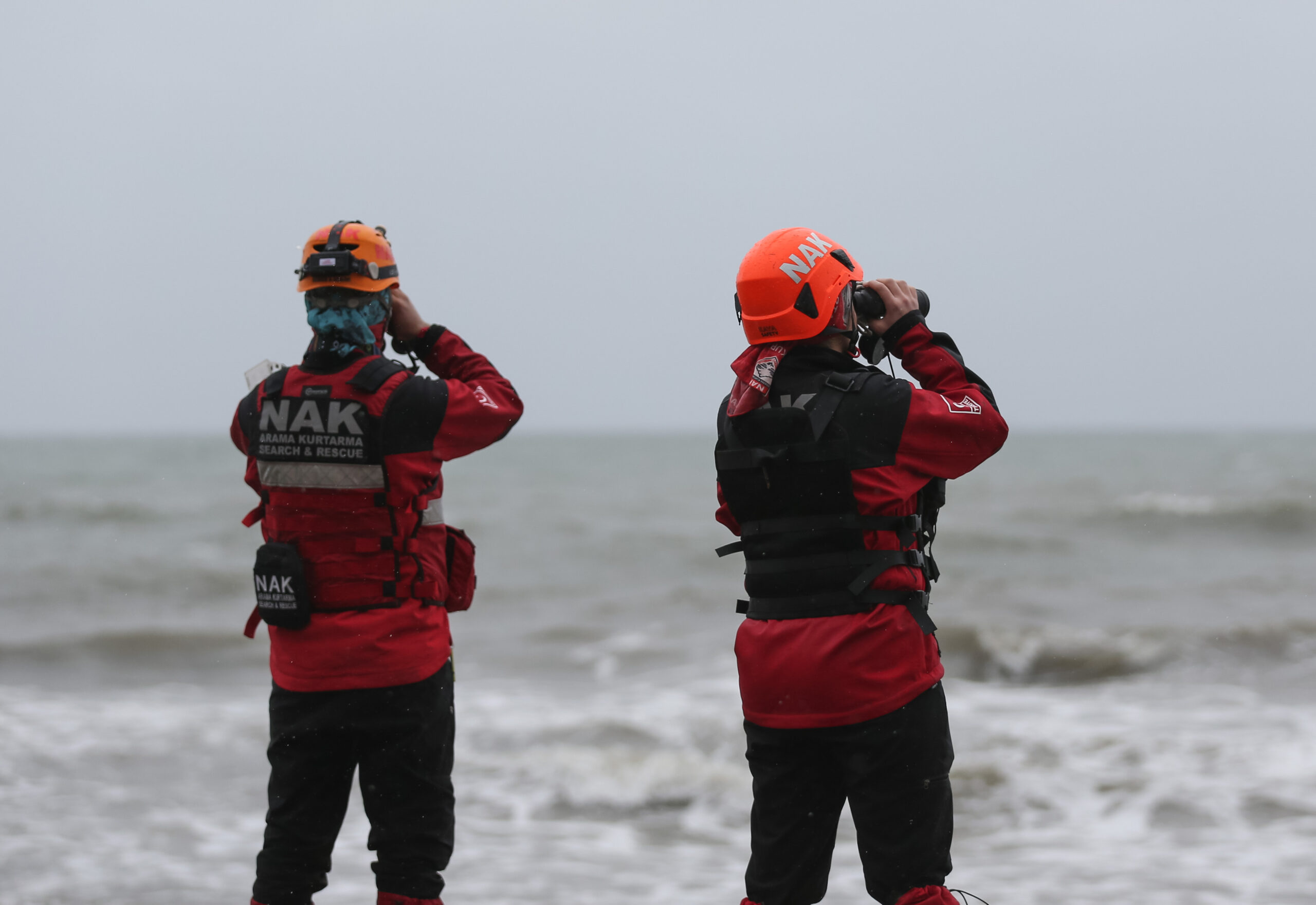 Marmara Denizi’nde batan kargo gemisini arama çalışması 275 personelle sürüyor