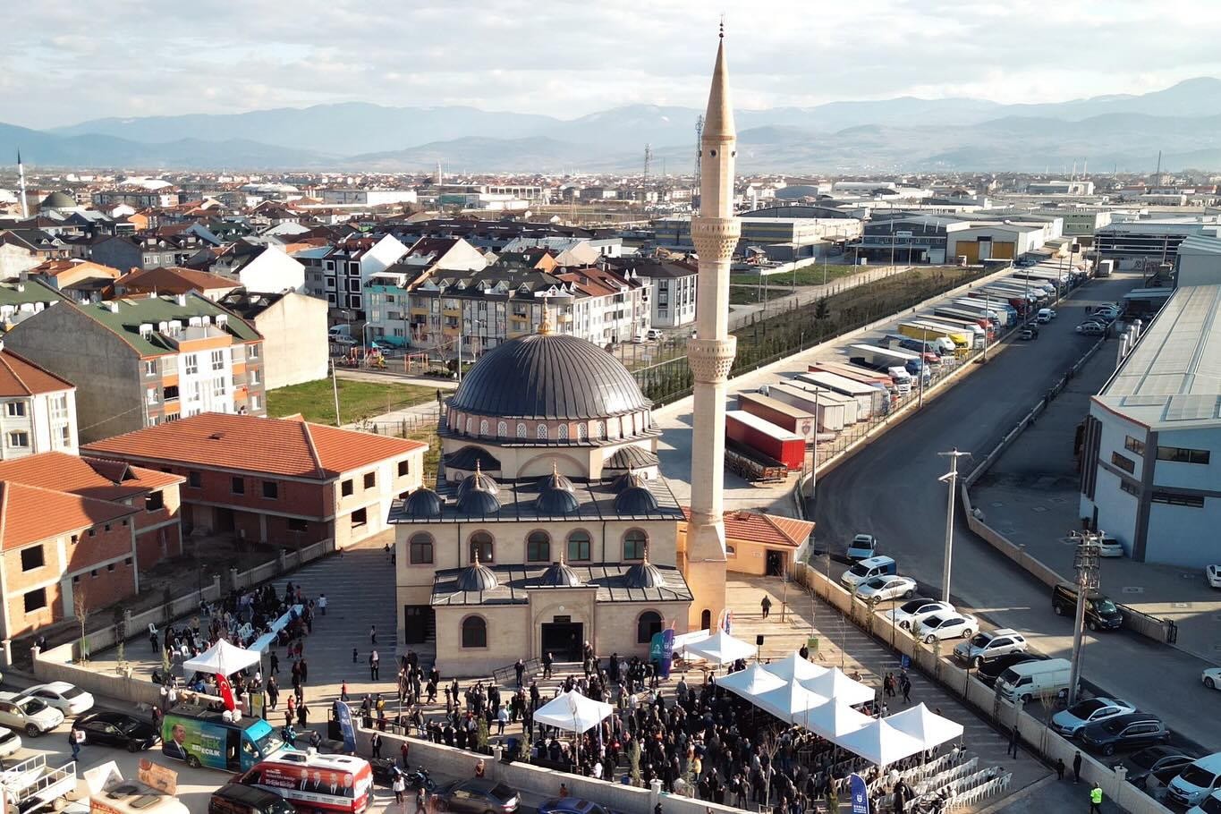 İnegöl yeni bir külliye kazandı, Sultan Abdülhamid Han Camii ibadete açıldı