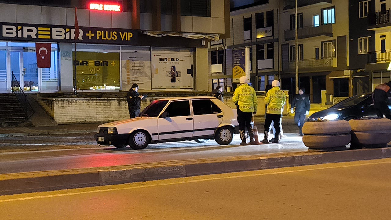 İnegöl’de sokaklar ve caddeler tutuldu