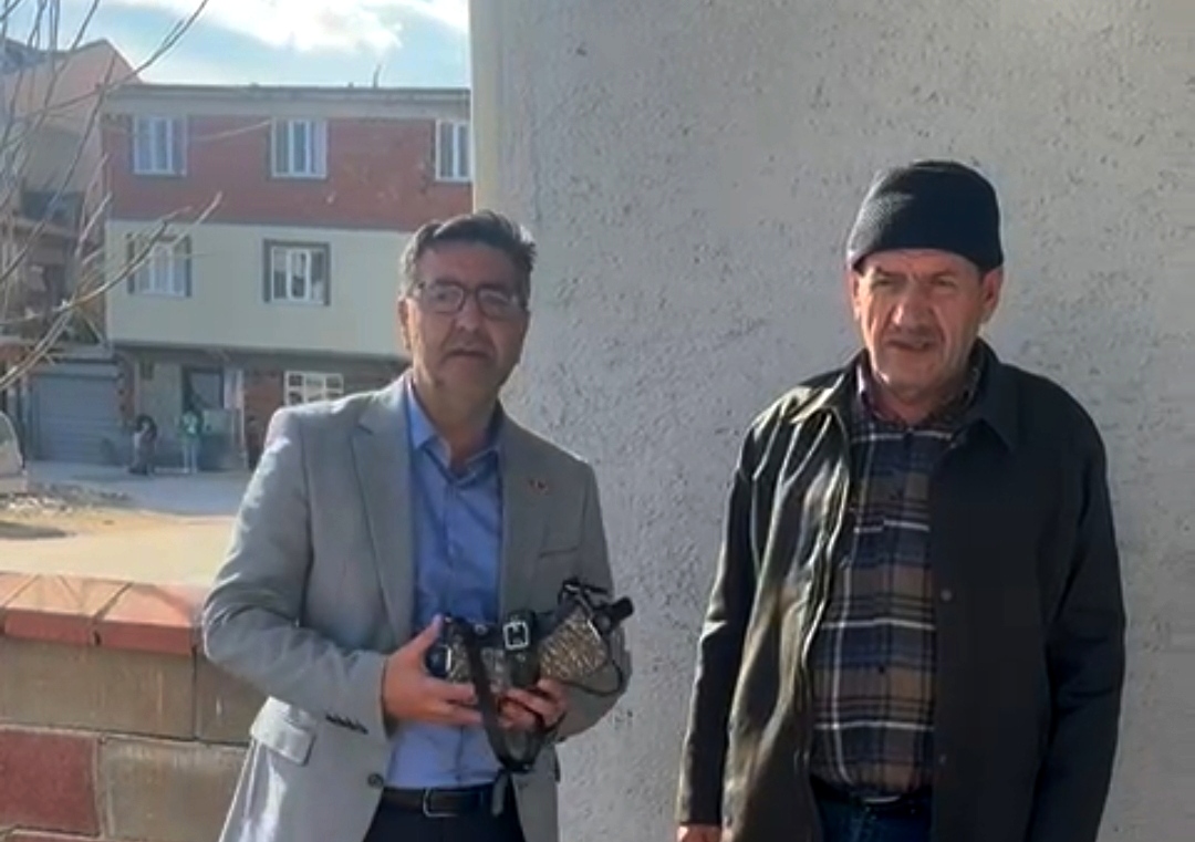 İnegöl’de bulduğu altın dolu çantayı polise teslim etti