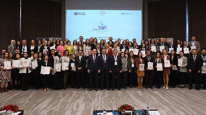 MEB, “Birlikte İngilizce” projesinin eğitim setlerini öğretmenlerin erişimine açtı