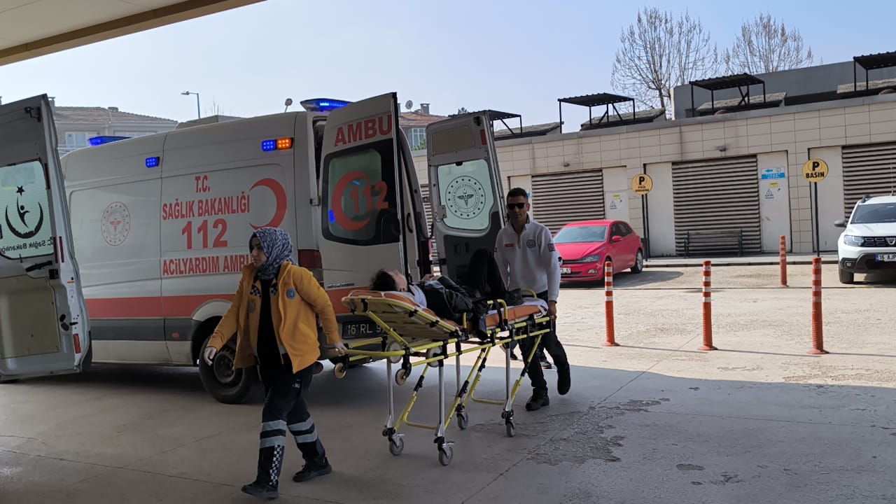 Motosiklet sürücüsünün kazada parmağı koptu