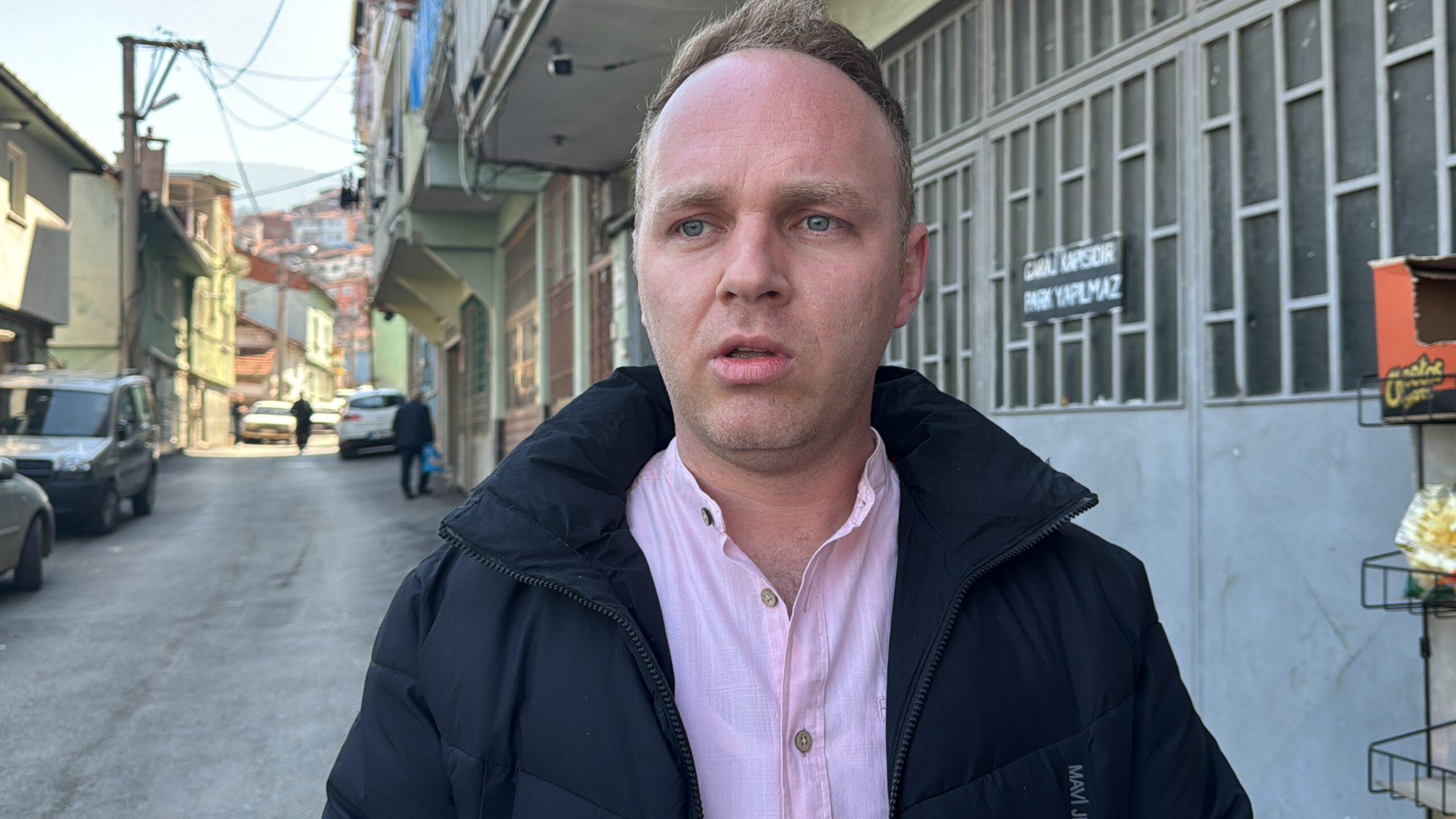 Pitbull cinsi köpeğin saldırısına uğrayan 2 kişi yaralandı