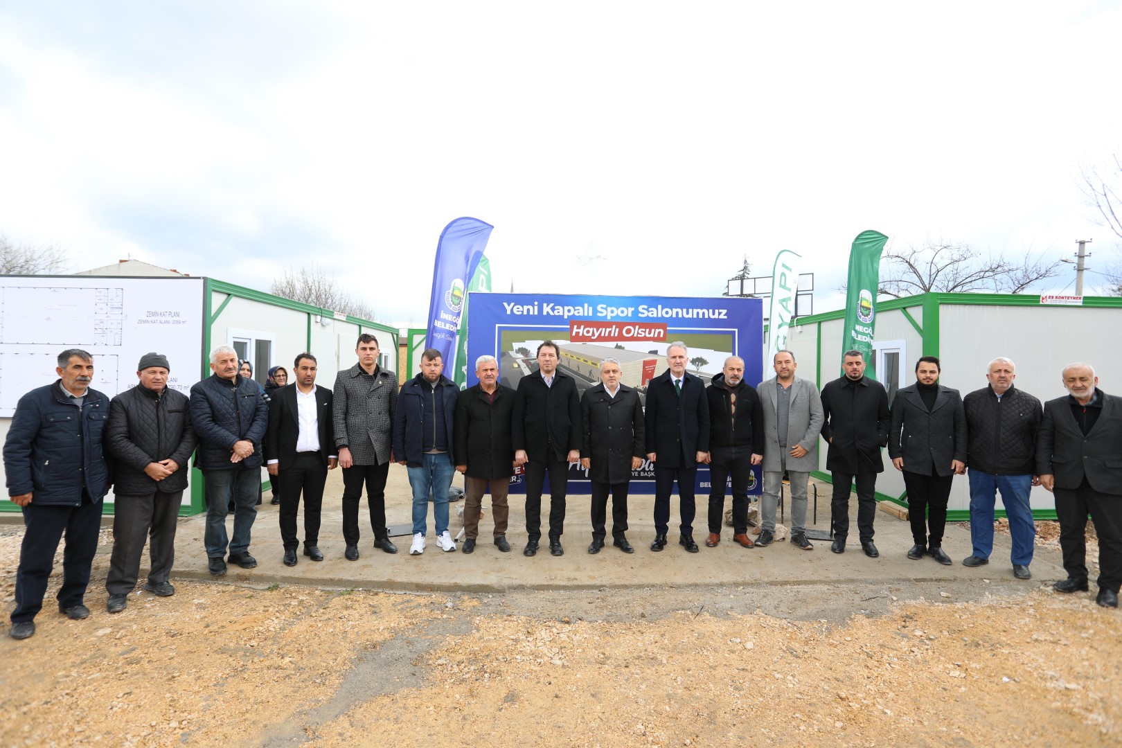 AKHİSAR SPOR SALONUNUN YAPIMINA BAŞLANDI