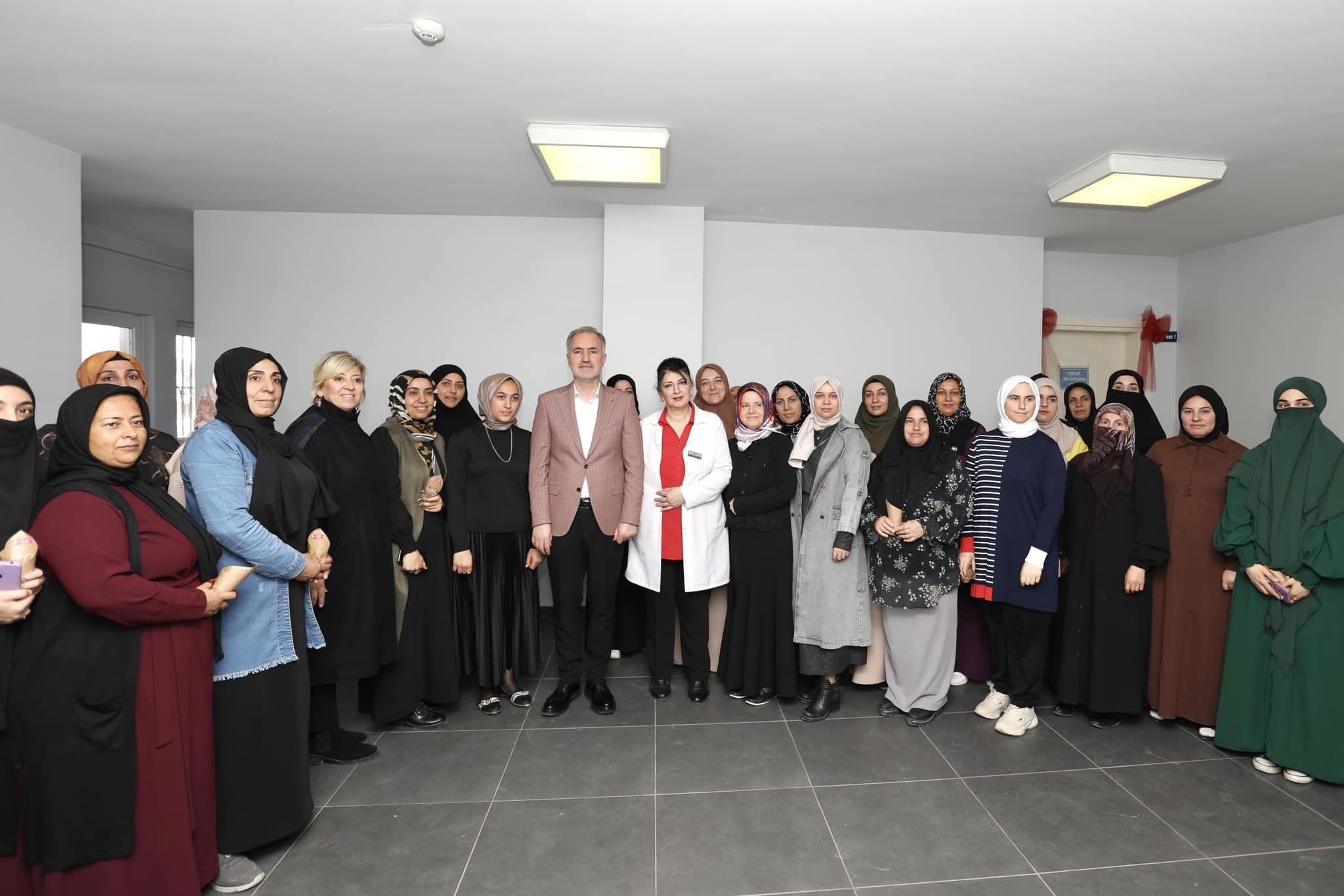 BAŞKAN TABAN HUZUR MAHALLESİ İNESMEK KURS MERKEZİNİ ZİYARET ETTİ