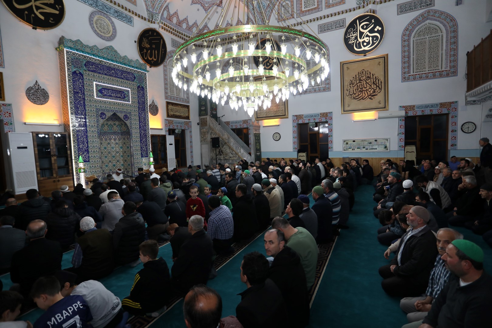 HAFIZ ABDURRAHMAN BOZAN İNEGÖLLÜLERLE BULUŞTU