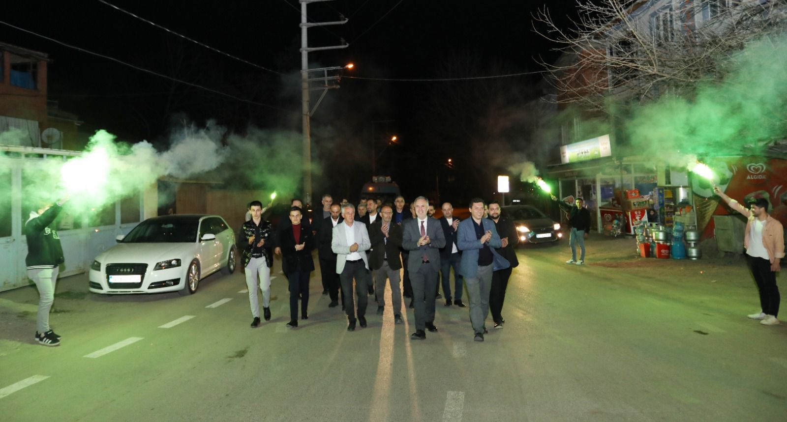 AK PARTİ KIRSAL MAHALLELERİ KARIŞ KARIŞ GEZDİ