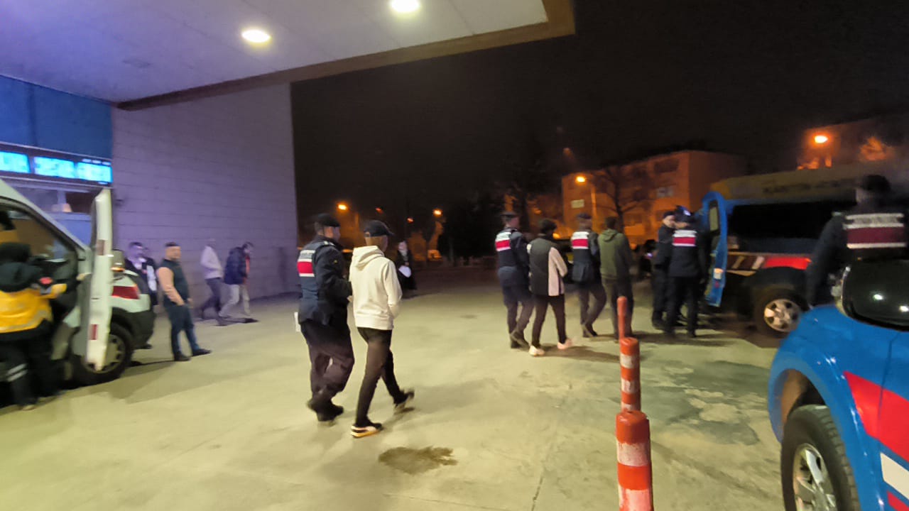 İnegöl’de kaçak göçmenler yakalandı