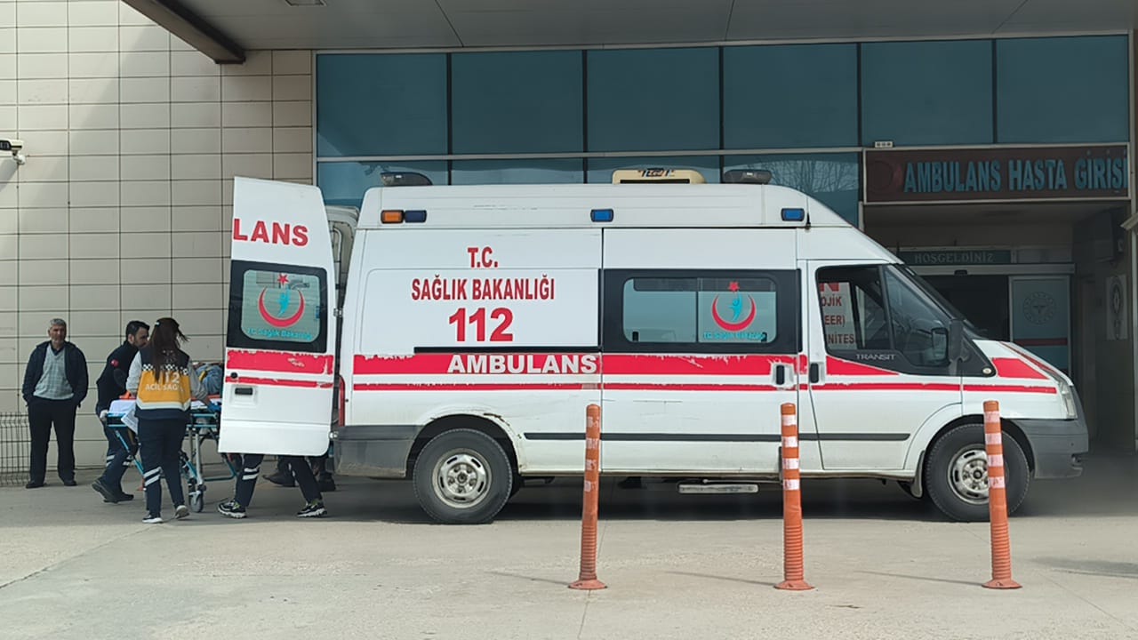 Motosiklet sürücüsü ölümden döndü