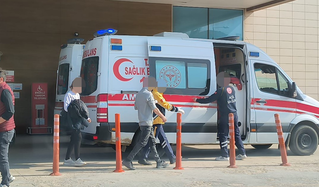 İnegöl’de maket bıçağı ile elini kesen kişi yaralandı